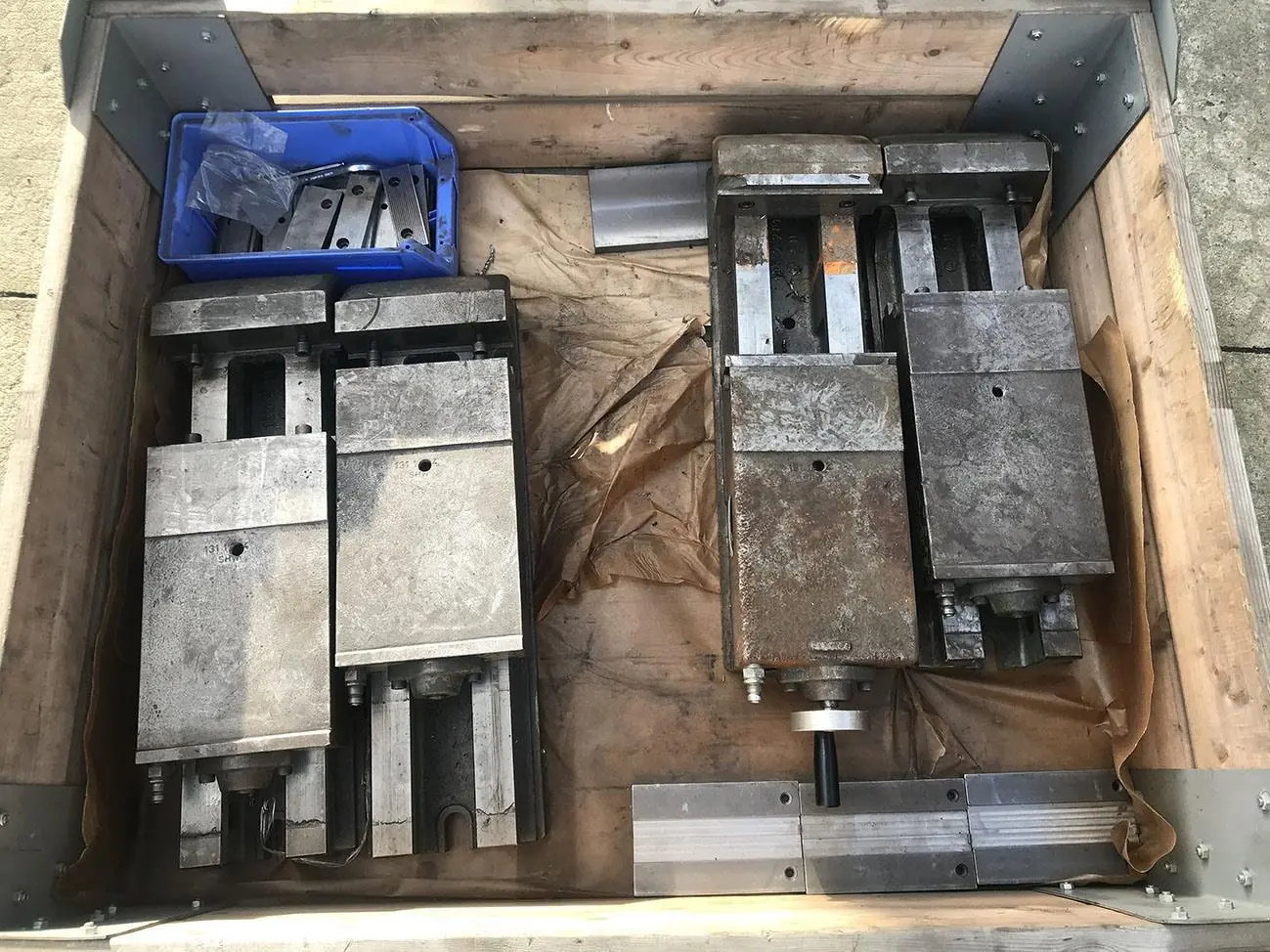 USED ZM PNEUMATIC VICES