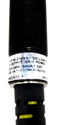 NEW ALLEN BRADLEY 871Z-BW5N18-H2 PROXIMTY SENSOR SERIES A 871ZBW5N18H2