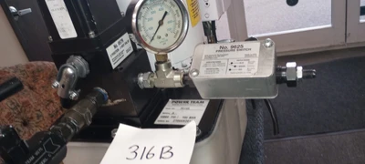 USED POWER TEAM PE172S