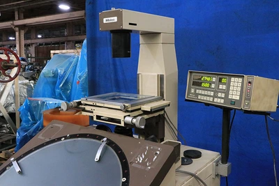 USED 1995 Mitutoyo PV-600, FLOOR MODEL - VERTICAL PROJ., 1995, 10X