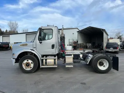 Used 2010 FREIGHTLINER M2112 Cab Chassis trucks Washington US | Puget Sound Truck Sales #1546541
