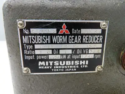 Mitsubishi CHVW 65R0-35.5 Worm Gearbox 38:1 Reducer 0.64kW 44rpm W/Bracket