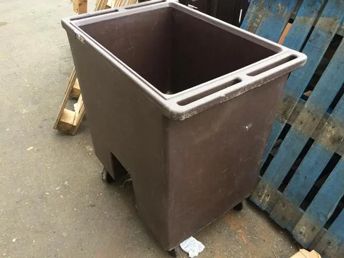 ROLLING ICE CART - CAMBRO