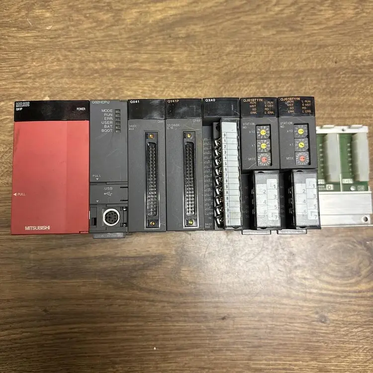 Used MITSUBISHI Q02HCPU Programmable Logic Controllers | Surplus Asset Holdings #1227374