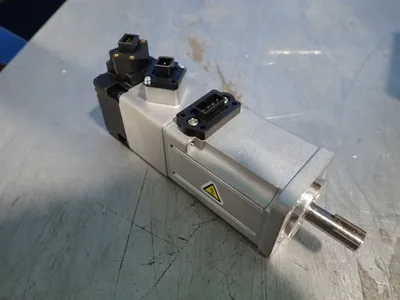 NEW OMRON R88MK10030TBS2