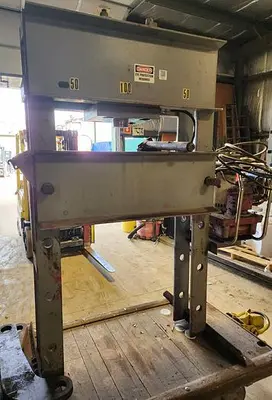 USED ENERPAC 50 TON