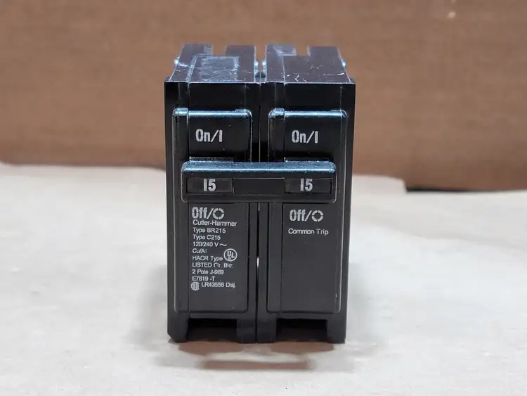 Used CUTLER-HAMMER BR215 Switchgears British Columbia CA | Lenmark #835769