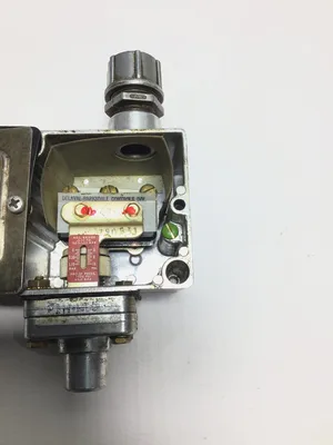 USED BARKSDALE CONTROL PRODUCTS E1H-H15