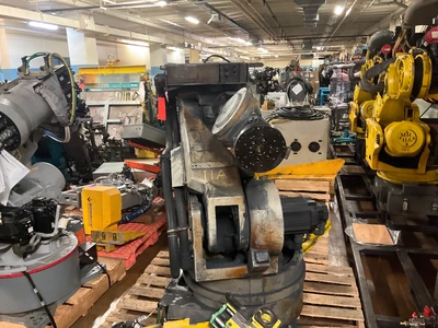 USED YASKAWA MOTOMAN-UP200