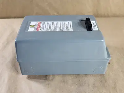 NEW SQUARE D 8911DPSG43V07