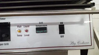 152-0358 Corbenn Pre-Packaged Food 2005 Rethermalizer 4 Shelf Warmer-Sealer