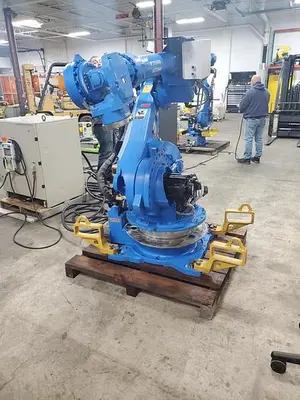 USED 2011 YASKAWA MOTOMAN MH165-100