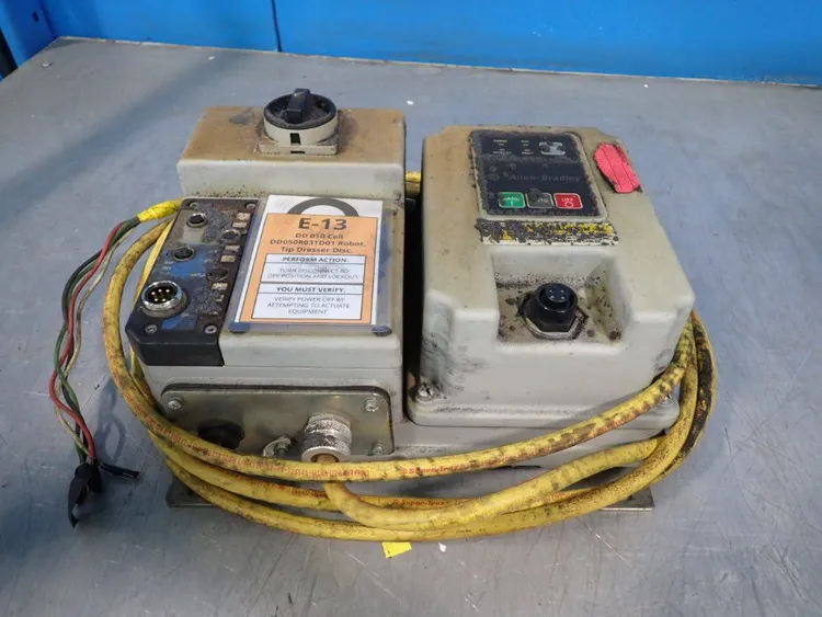 Used ALLENBRADLEY 280DF12Z10CGRW3P1 Motor Controllers Ohio US | HGR 24 #896820
