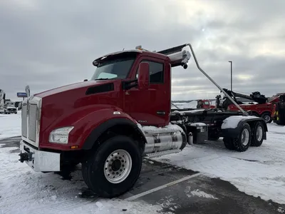 Used 2018 KENWORTH T880 SWAPLOADER Hooklifts & Roll-Offs Minnesota US | Carco Truck & Equipment #1514019