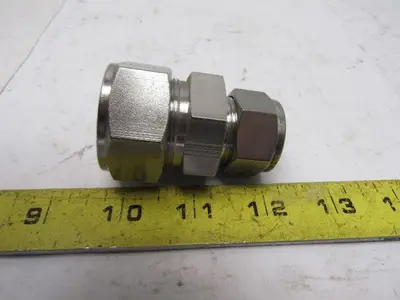 Parker 16RU12-316 A-Lok Reducing Union 1" to 3/4" Double Ferrule Tube Fitting