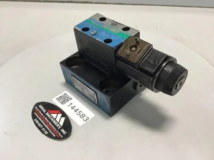 Used VICKERS DG4V-3S-2AL-M-U-HL7-60-EN490 Valves/Fittings Michigan US | Ideal Machinery #605228