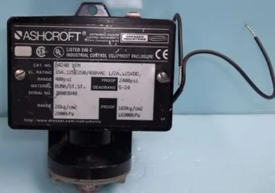 QTY. 1. ASHCROFT INSTRUMENT DIVISION CONTROL INSTR...
