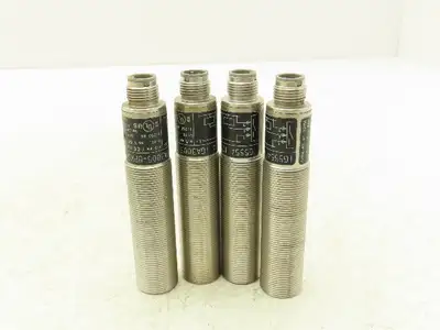 IFM IG5554 IGA3005-BPKG/US Inductive Proximity Sensor M18 X 1 Thread Lot of 4