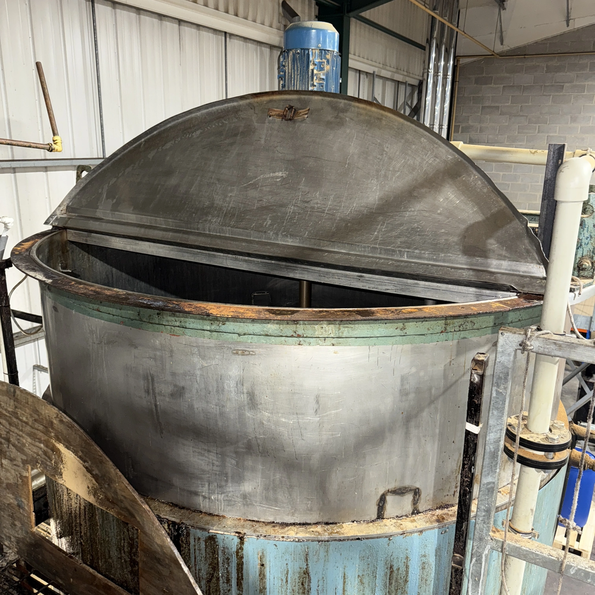 8,000L Stainless Steel Paddle Mix Tank – 7.5 kW