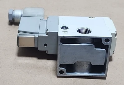 NEW SMC VP544-5DZ1-03A