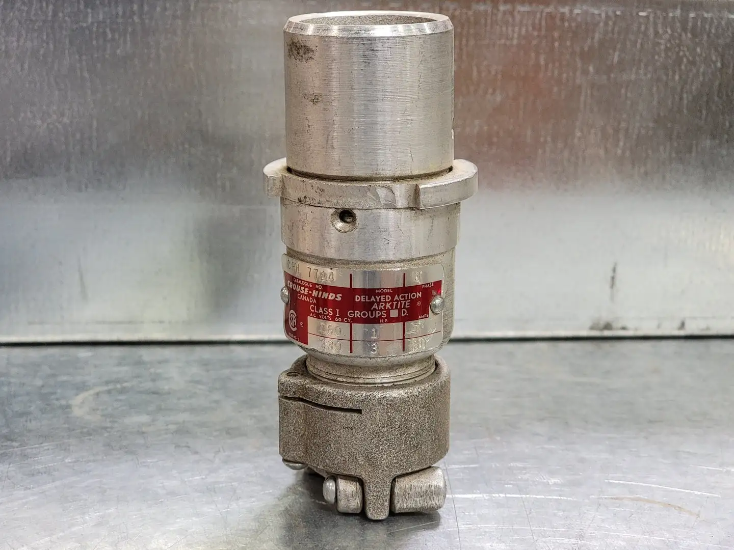 USED CROUSE-HINDS CPH 7714