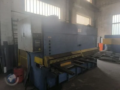 Used PIESOK CNTA 3150/16 A Power Squaring Shears (Inch) SK | F.M.T. Group s.r.o. #1246048