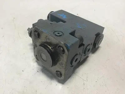 USED VICKERS DG4V-3-2AL-M-U-HL7-60
