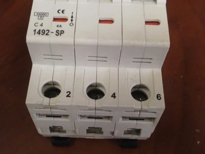 USED Allen-Bradley 1492-ASPHH3