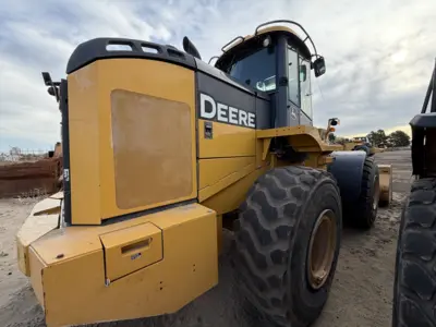 USED 2018 Deere 644K