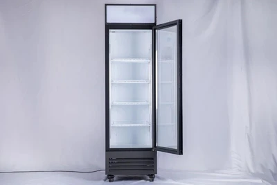 168-0030 AC SDGR 23'' Single Glass Door Self Contained Cooler