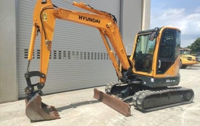 USED 2018 Hyundai ROBEX 60CR-9A