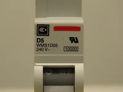 Eaton Cutler Hammer WMS1D05 5AMP Single Pole Circuit Breaker DIN Rail Mount