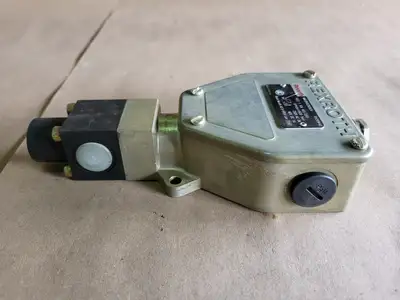 New | in-Stock REXROTH R900383624 Switchgears British Columbia CA | Lenmark #240698