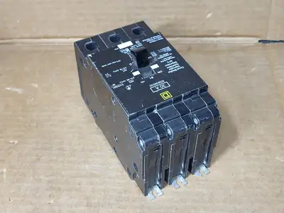 NEW SQUARE D EDB36030