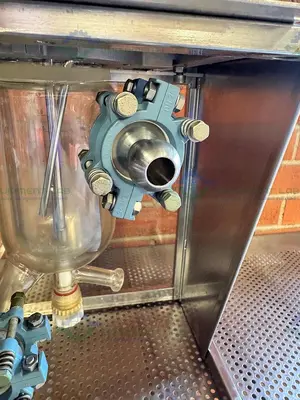 Used BUCHIGLASUSTER JACKETED 0.8 LITER GLASS REACTOR, 6 BAR W/ IMPELLER Reactors California US | Equipment Lab #1407299
