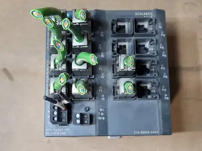 USED SIEMENS 6GK5216-0BA00-2AA3