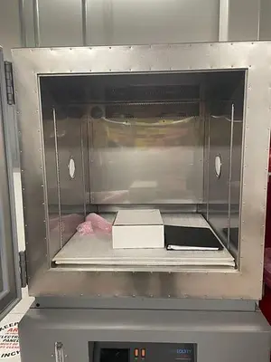 TEST EQUITY 1016C TEMPERATURE CHAMBER