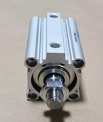 NEW SMC CDQ2B40-40DCMZ