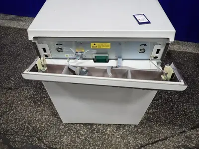 USED BECKMAN JE