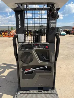 Used RAYMOND 560OPC30TT Misc Forklifts Illinois US | Somerset Equipment Sales #1542937