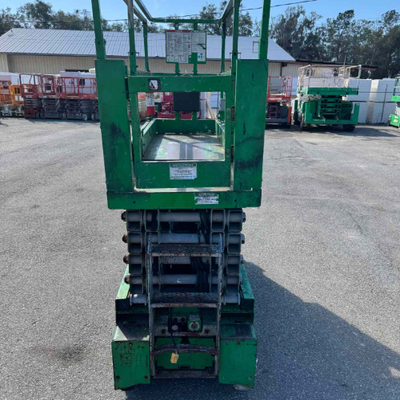 USED 2014 Genie GS-3232