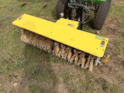 Used JOHN DEERE 2520 HST Sub-Compact & Compact Tractors Michigan US | Miedema Asset Management Group #1424754