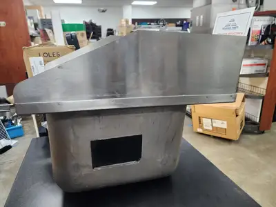 New | in-Stock Advance Tabco New Advance Tabco Sink with 6" Tapered Side Splash - 10" x 14" x 10" Bowl - Faucet NOT Included Sinks Illinois US | Falcon Restaurant Supply #1376672