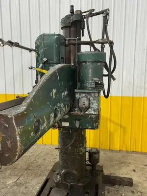 4' ARM x 9" CARLTON MODEL #1A POWER RADIAL ARM DRILL: YOBRO #24007