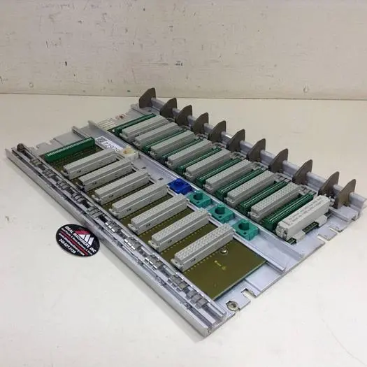 USED SIEMENS 6ES5 700-2LA12