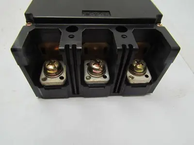Fuji Electric EGA203A 175A 200/415V Molded Case Circuit Breaker 3 Pole 100/200MA