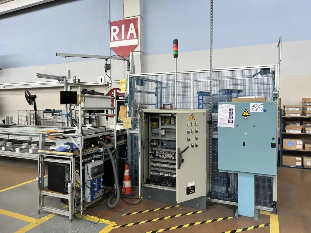 Used _UNKNOWN_ _UNKNOWN_ Production Lines FR | Apex Auctions #1550842