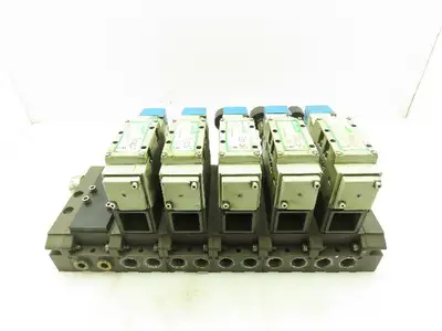 Numatic I23BA400MP00061 Pneumatic Solenoid Valve Assy 24V w/I23RS100JP00000 Reg.