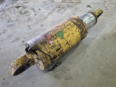 USED KOMATSU EJ8969