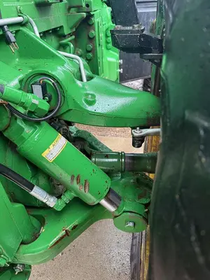 USED 2012 JOHN DEERE 8335R